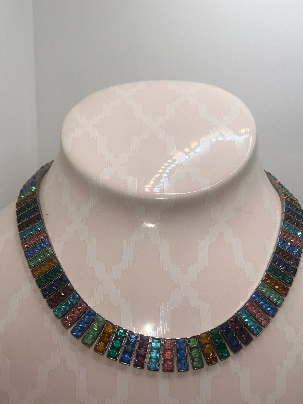 Vintage Unmarked Multicolor Crystal Rhinestone Necklace - Women Jewelry